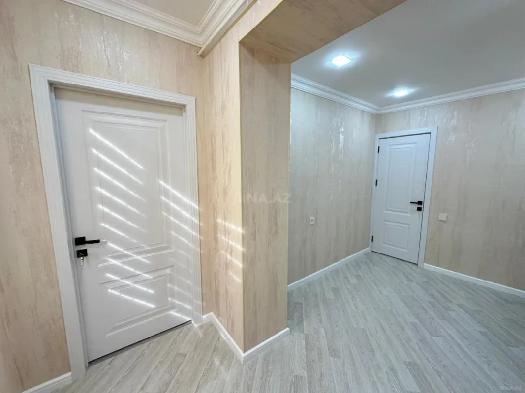 Satılır 4 otaqlı mənzil 110 m²