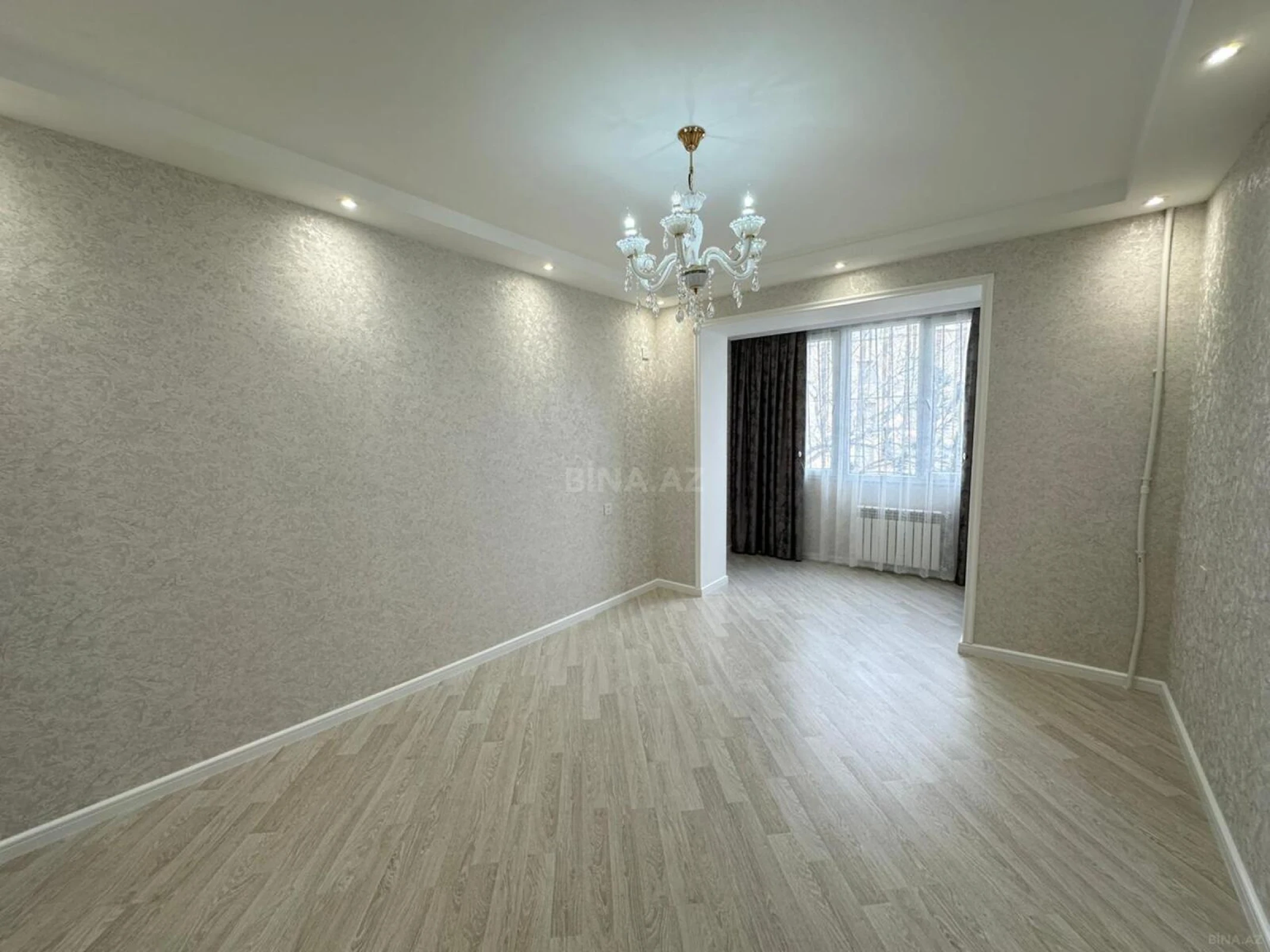 Satılır 4 otaqlı mənzil 110 m²