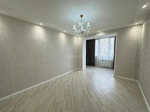Satılır 4 otaqlı mənzil 110 m²