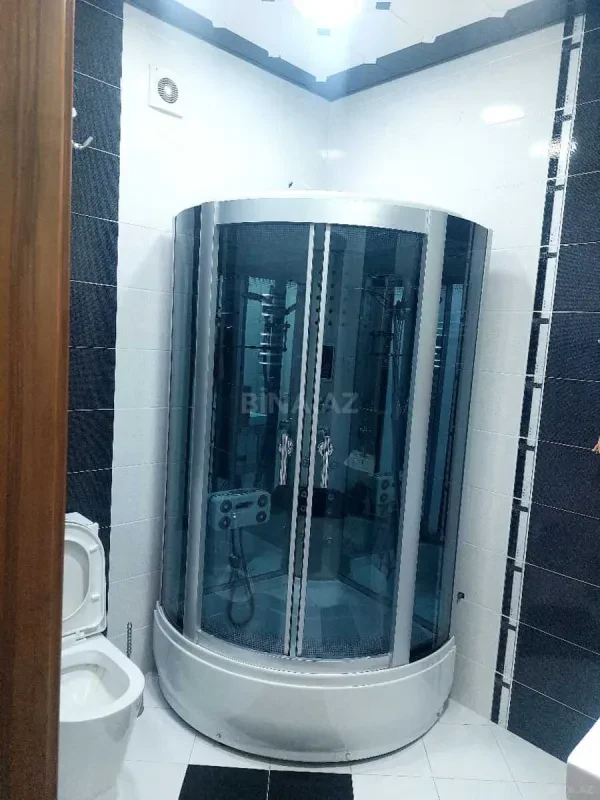 Satılır 3 otaqlı mənzil 178 m²