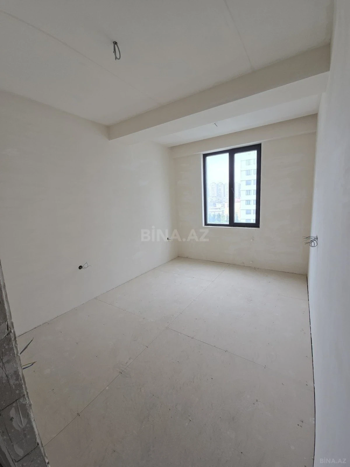Satılır 3 otaqlı mənzil 75 m²
