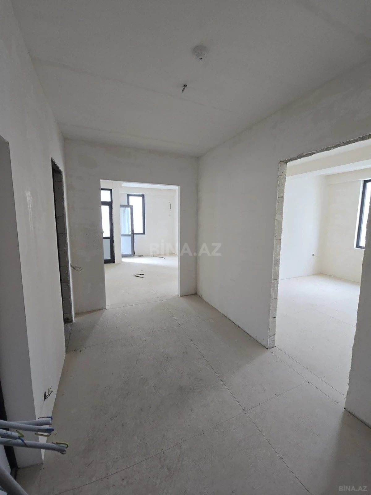 Satılır 3 otaqlı mənzil 75 m²
