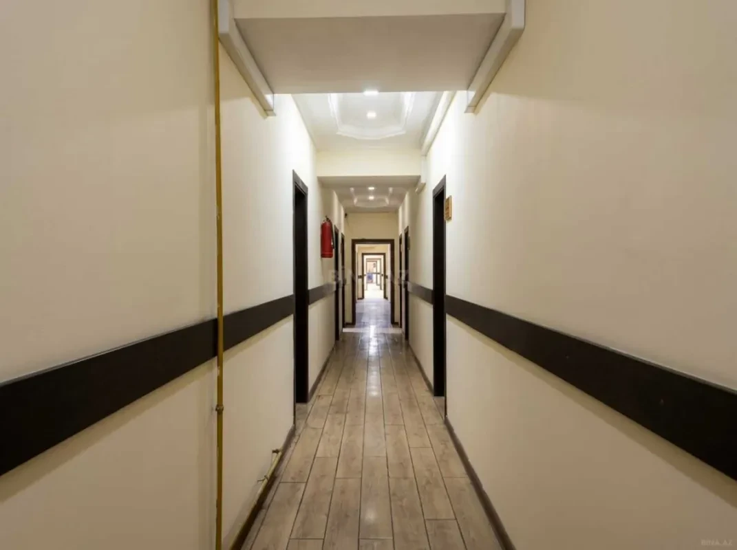 Kirayə verilir 20 otaqlı ofis 630 m²