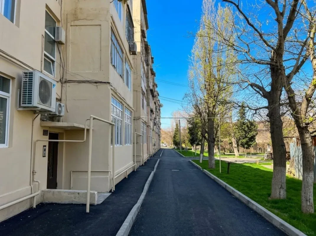 Kirayə verilir 20 otaqlı ofis 630 m²