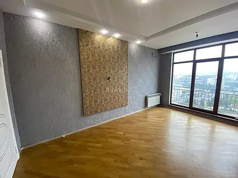 Satılır 2 otaqlı mənzil 61 m²