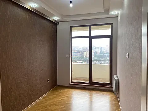 Satılır 2 otaqlı mənzil 61 m²