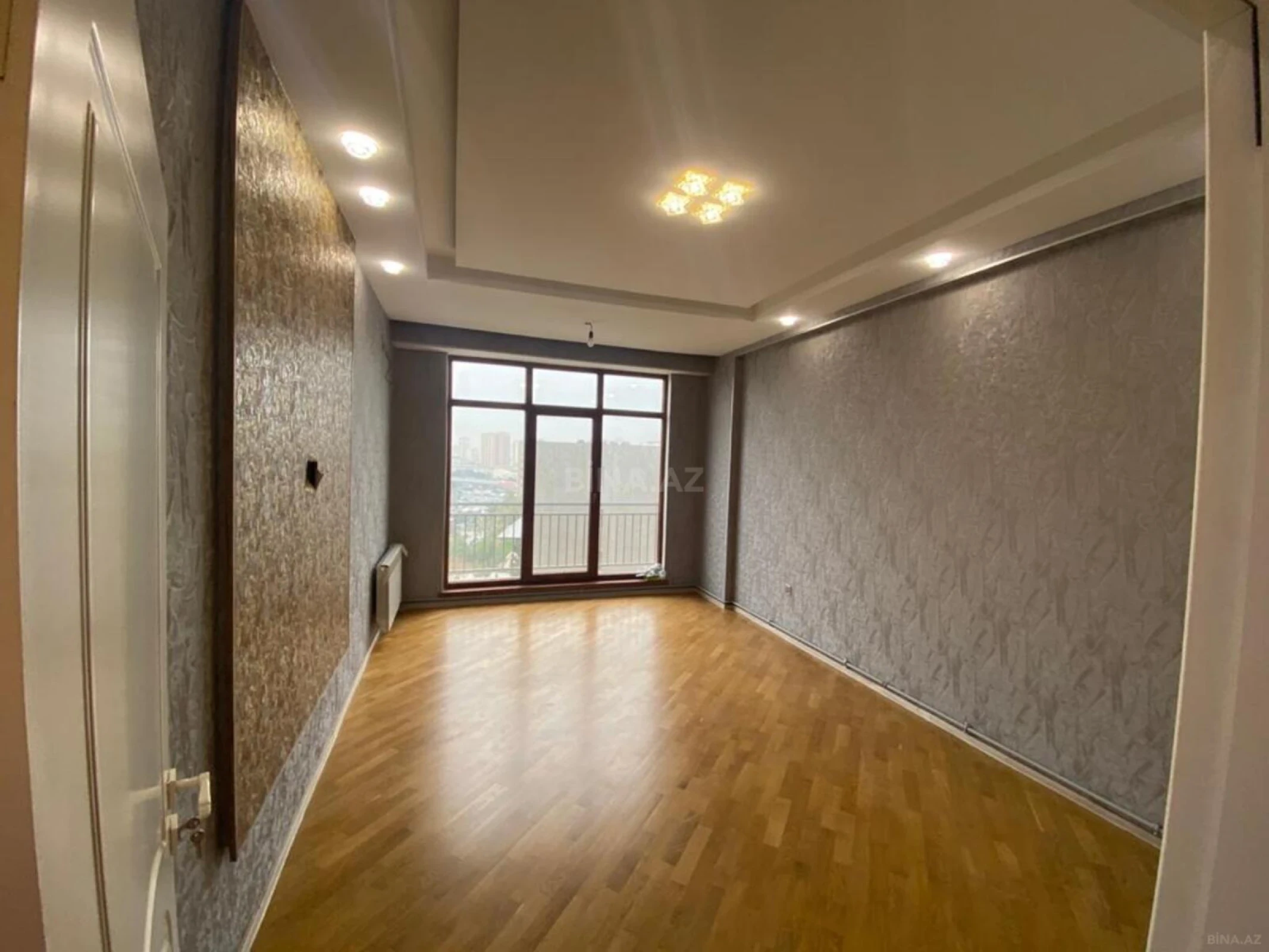 Satılır 2 otaqlı mənzil 61 m²
