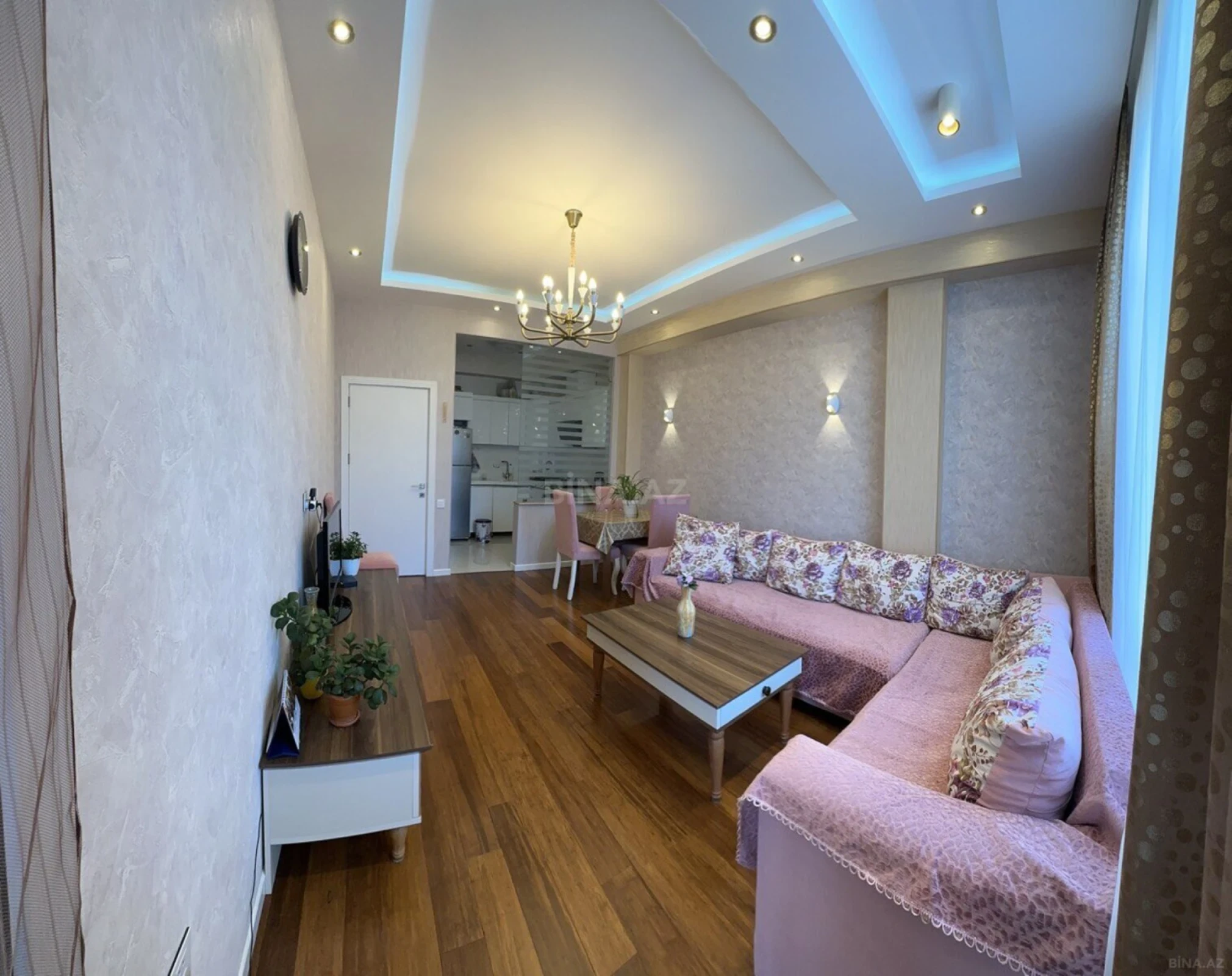 Satılır 2 otaqlı mənzil 68 m²