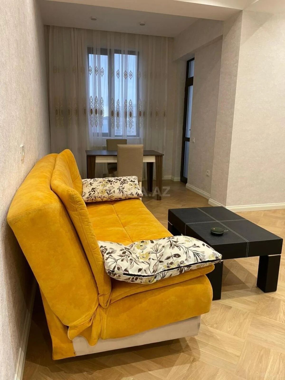 Kirayə verilir 2 otaqlı mənzil 67 m²