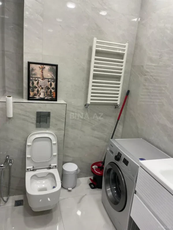 Kirayə verilir 2 otaqlı mənzil 67 m²