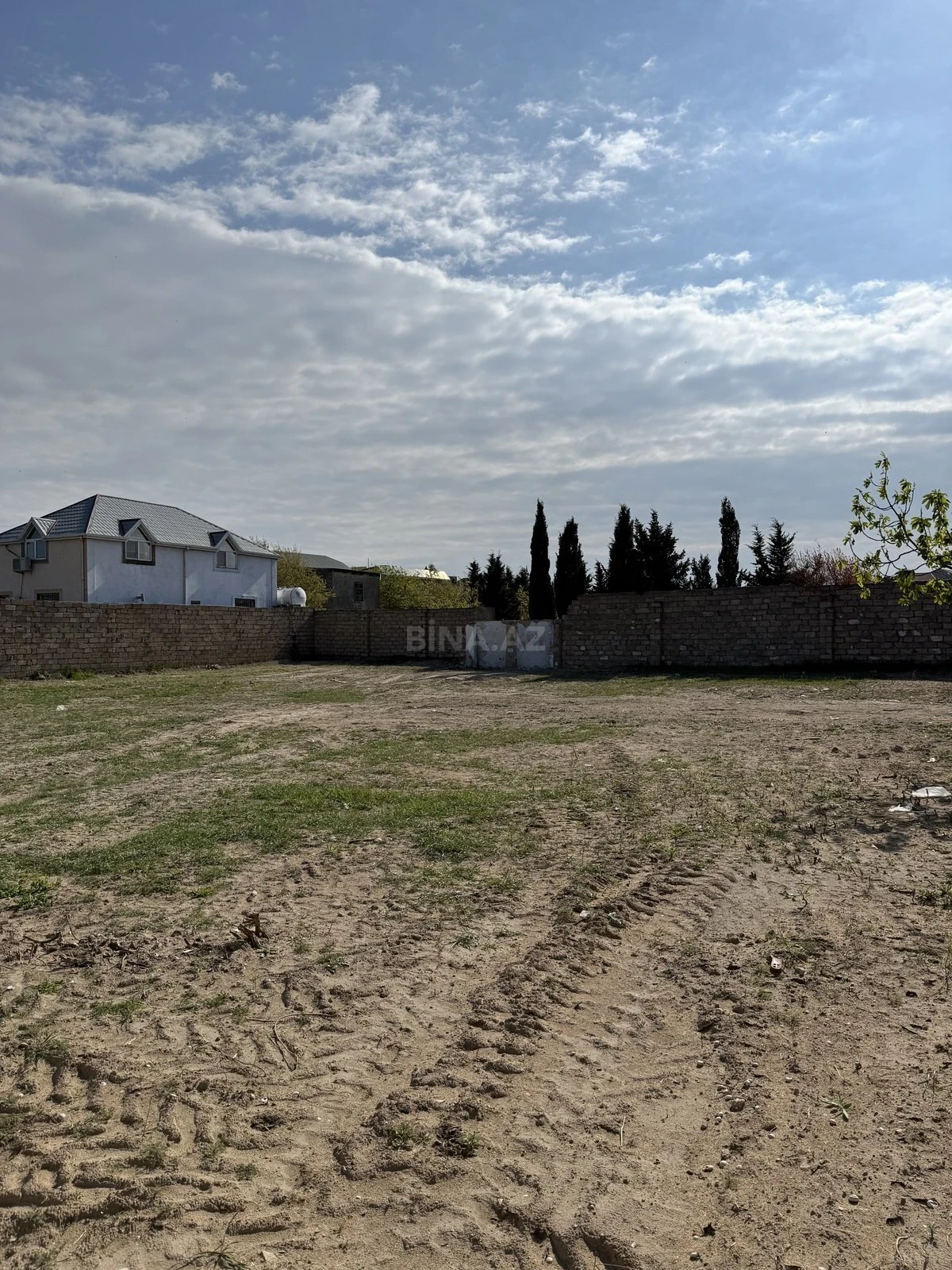 Satılır torpaq sahəsi 12 m²