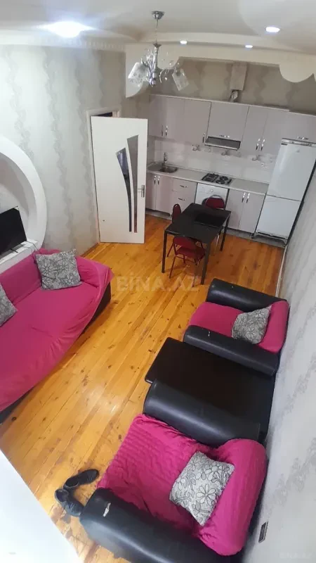 Kirayə verilir 2 otaqlı mənzil 55 m²