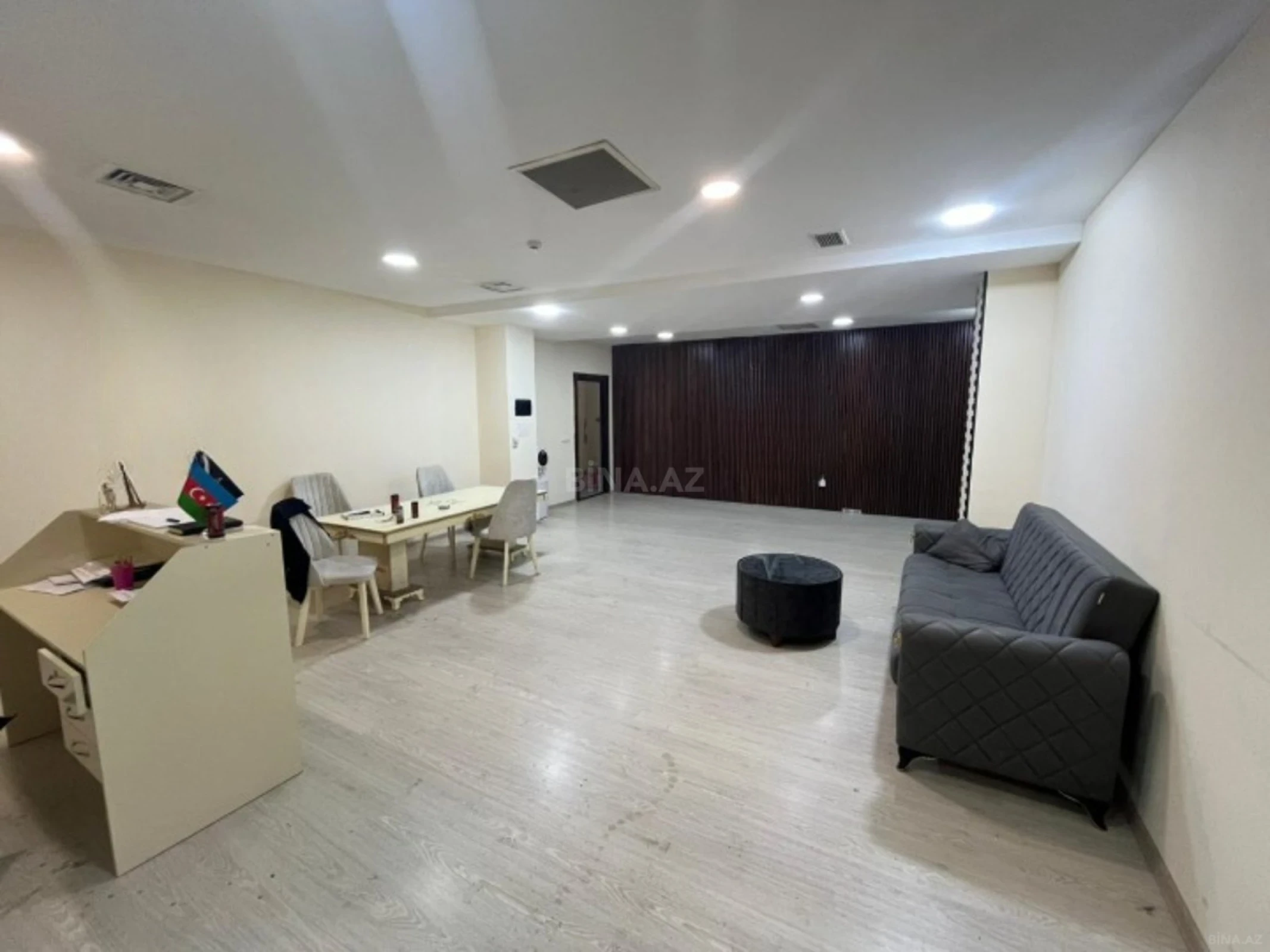 Kirayə verilir 6 otaqlı ofis 230 m²
