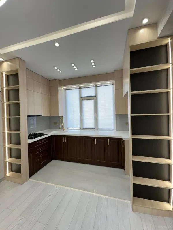 Satılır 2 otaqlı mənzil 55 m²