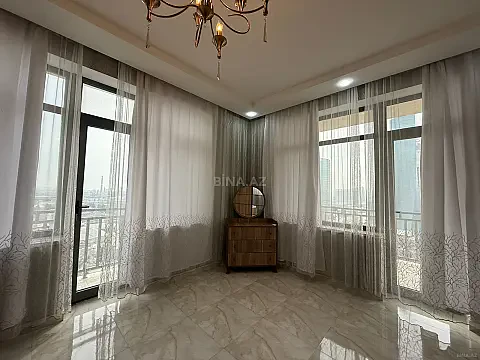 Kirayə verilir 3 otaqlı mənzil 172 m²