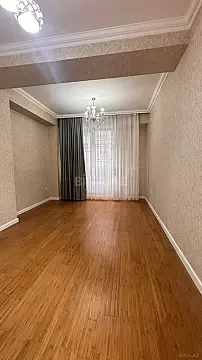 Satılır 2 otaqlı mənzil 75 m²