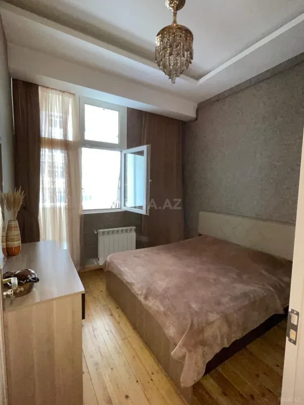 Kirayə verilir 2 otaqlı mənzil 65 m²