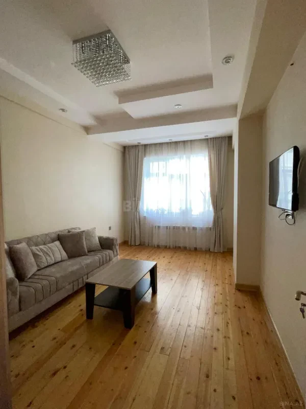 Kirayə verilir 2 otaqlı mənzil 65 m²