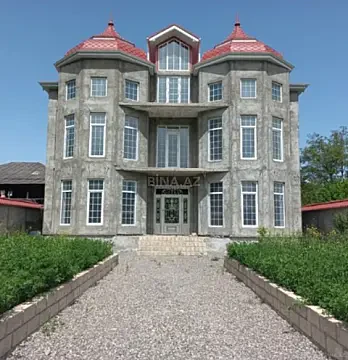 Satılır 7 otaqlı həyət evi 470 m² — Quba 7 otaq 470.00 m²