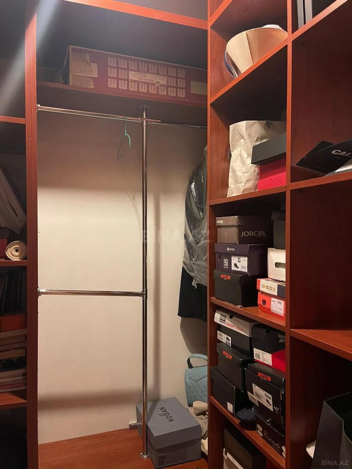 Kirayə verilir 4 otaqlı mənzil 150 m²