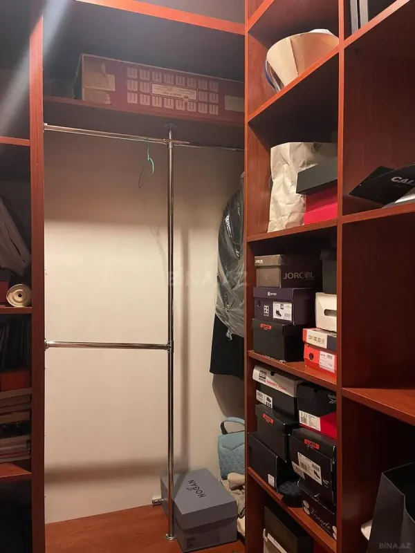 Kirayə verilir 4 otaqlı mənzil 150 m²