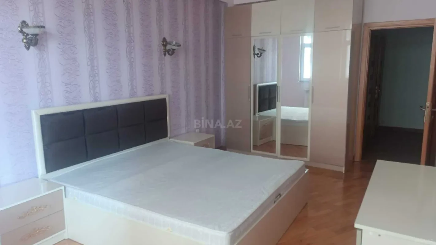 Satılır 2 otaqlı mənzil 91 m²