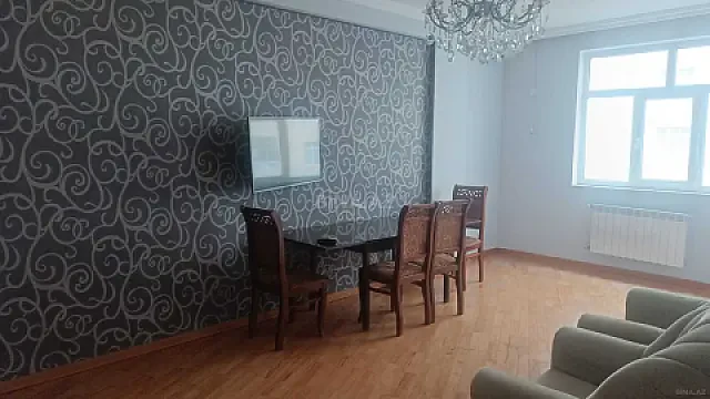Satılır 2 otaqlı mənzil 91 m²