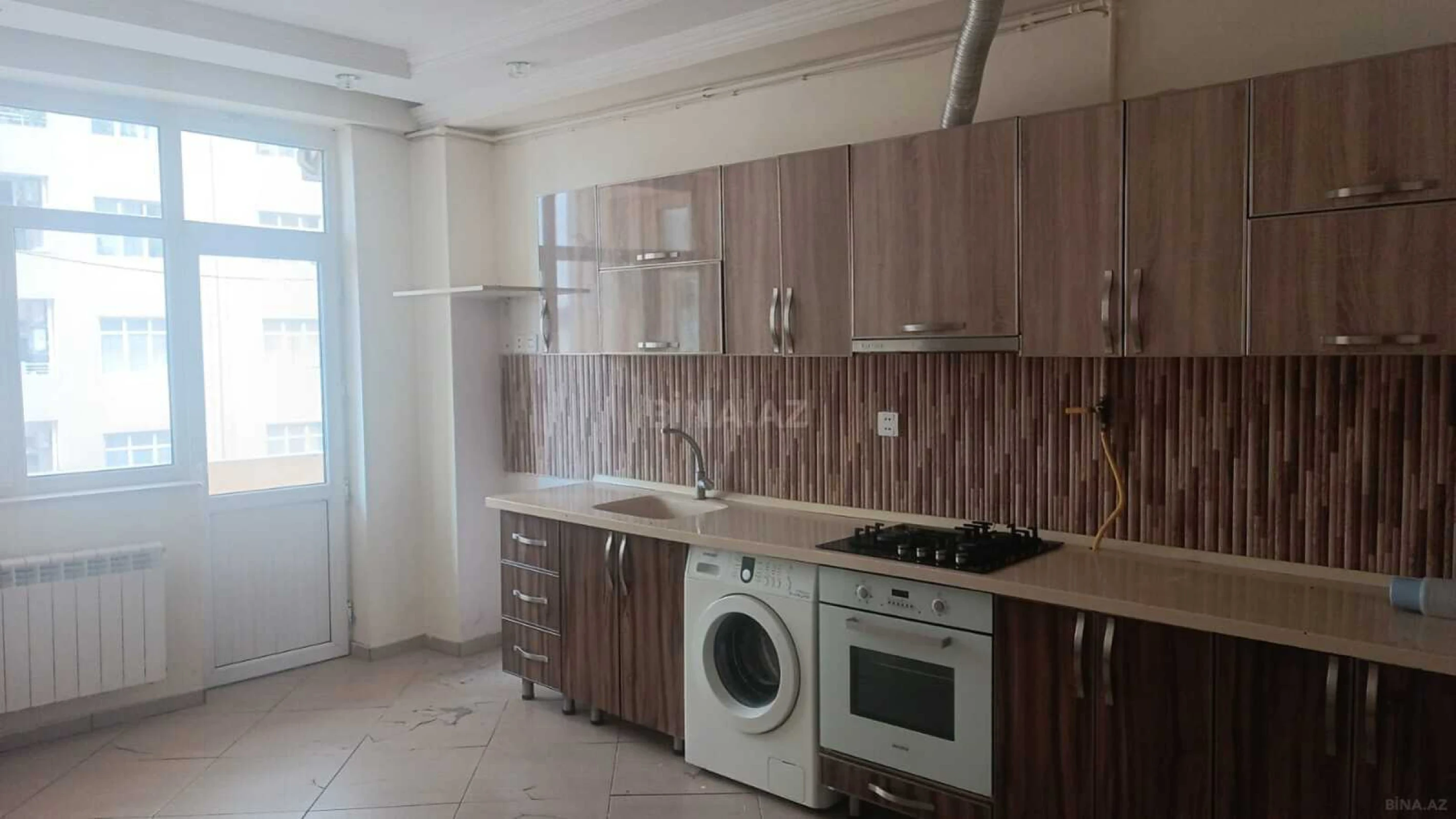 Satılır 2 otaqlı mənzil 91 m²