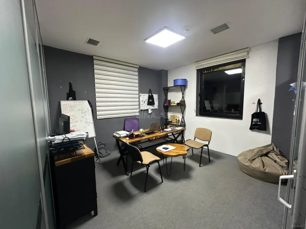 Kirayə verilir 8 otaqlı ofis 250 m²