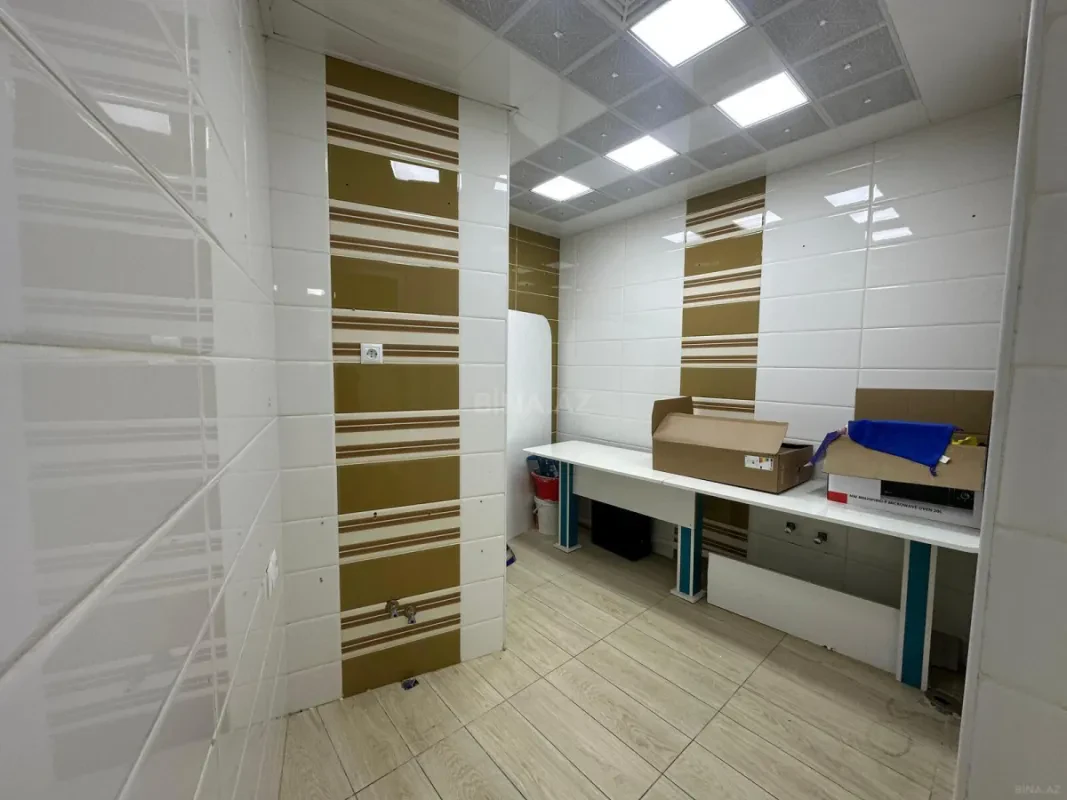 Kirayə verilir 8 otaqlı ofis 250 m²