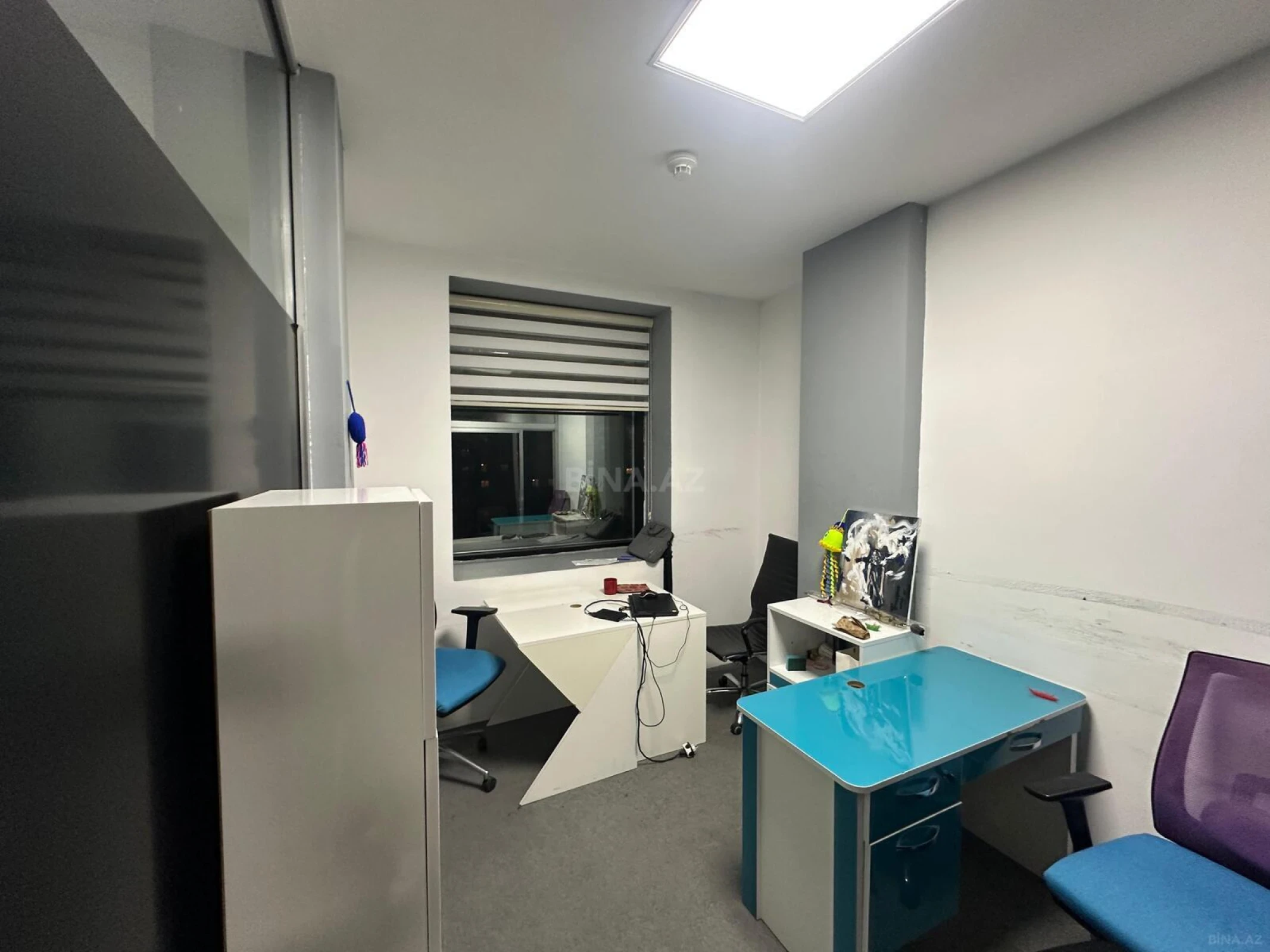 Kirayə verilir 8 otaqlı ofis 250 m²