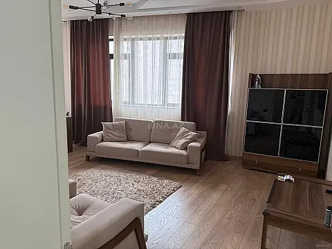 Kirayə verilir 2 otaqlı mənzil 95 m²