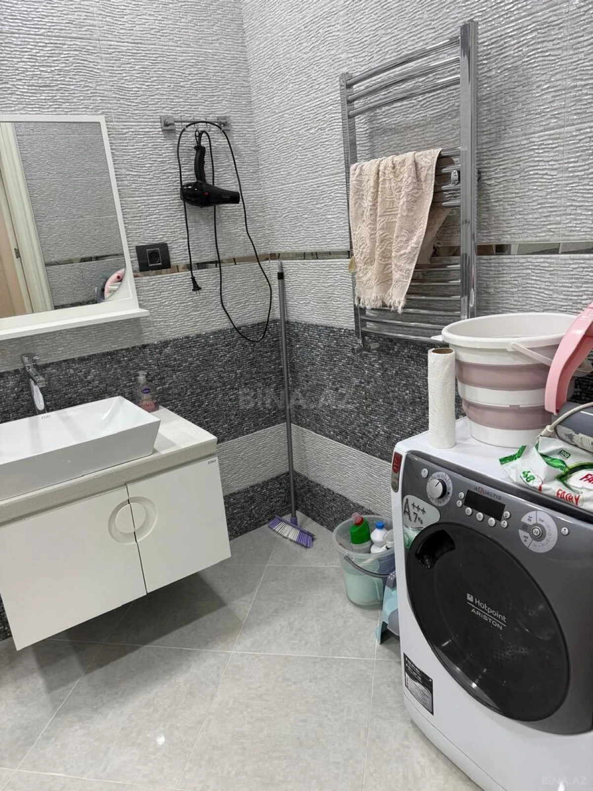Kirayə verilir 2 otaqlı mənzil 95 m²