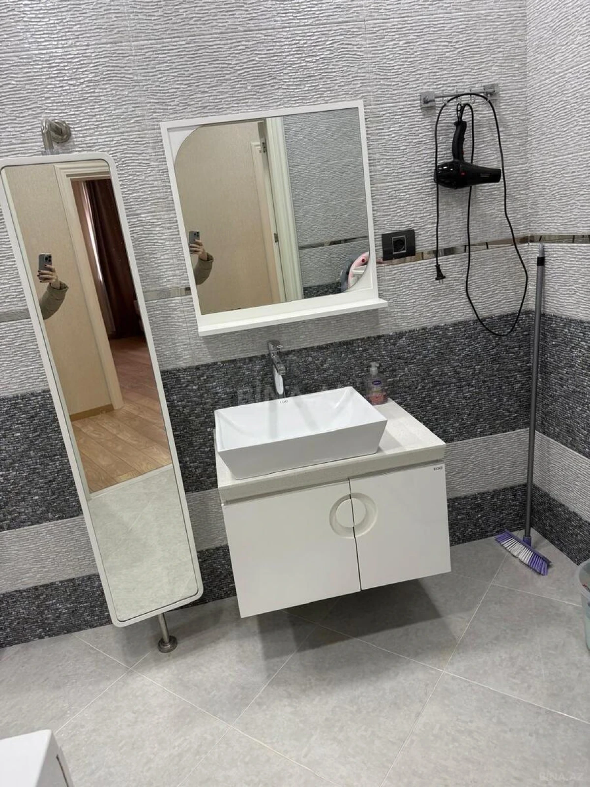 Kirayə verilir 2 otaqlı mənzil 95 m²