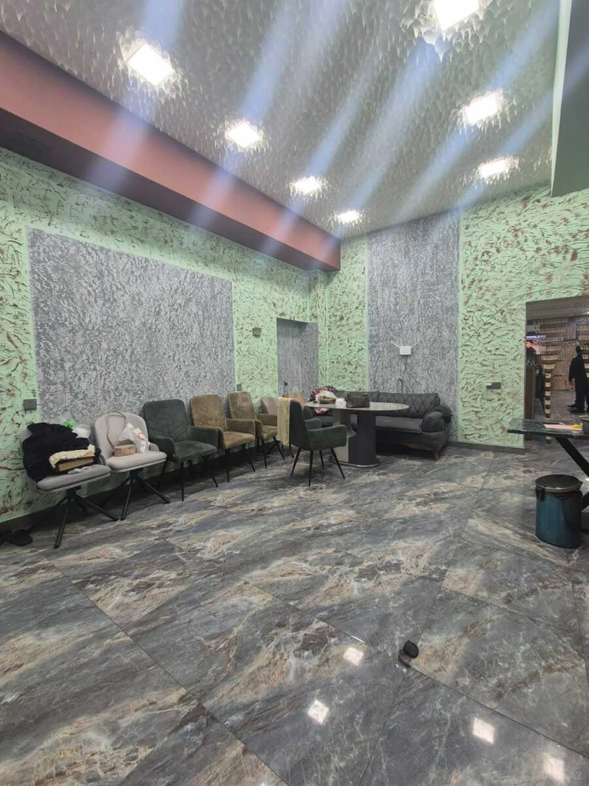 Satılır obyekt 125 m²