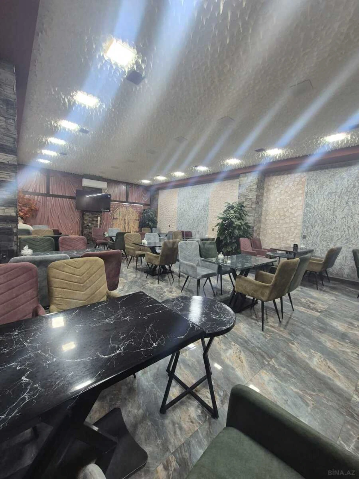 Satılır obyekt 125 m²