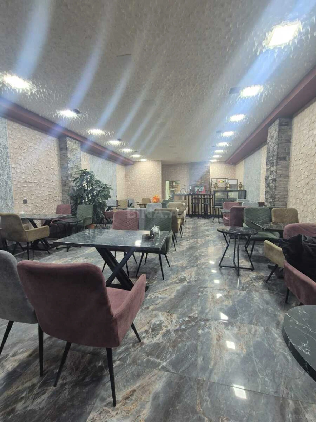 Satılır obyekt 125 m²