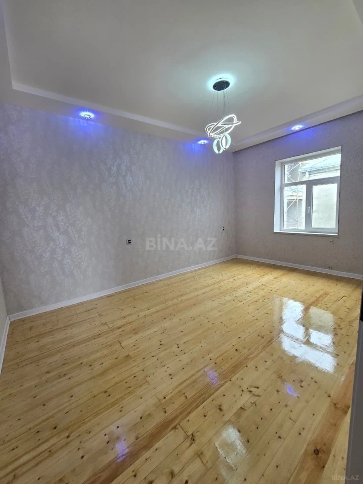 Satılır 4 otaqlı həyət evi 130 m²