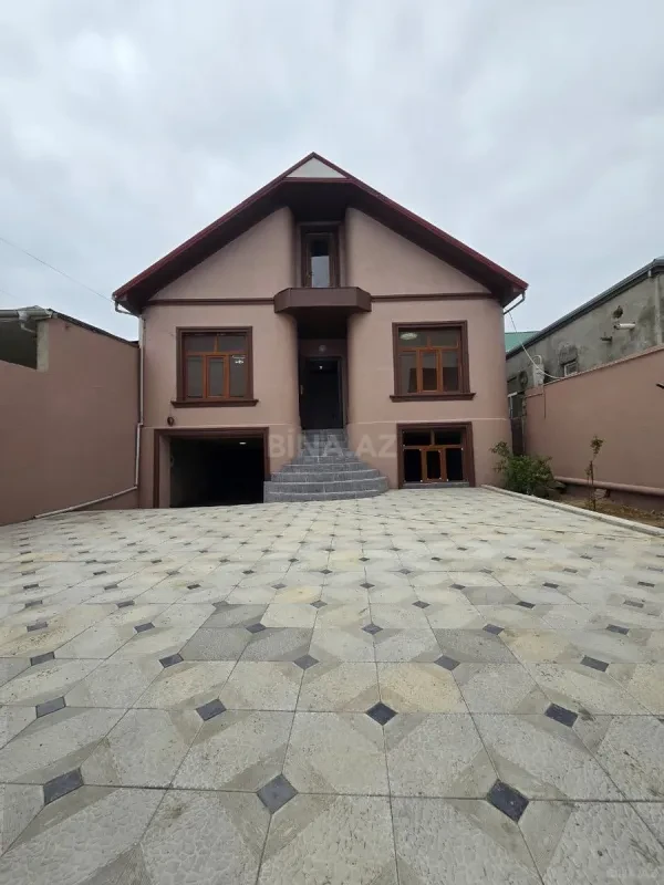 Satılır 4 otaqlı həyət evi 130 m²
