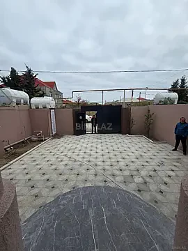Satılır 4 otaqlı həyət evi 130 m²