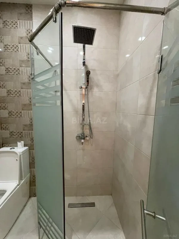 Kirayə verilir 2 otaqlı mənzil 90 m²