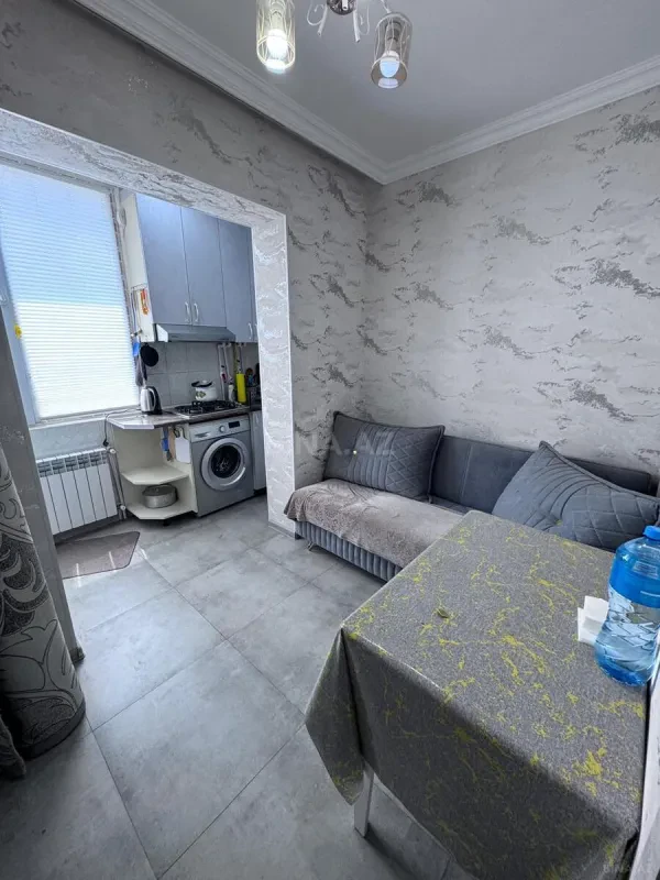 Kirayə verilir 1 otaqlı mənzil 40 m²