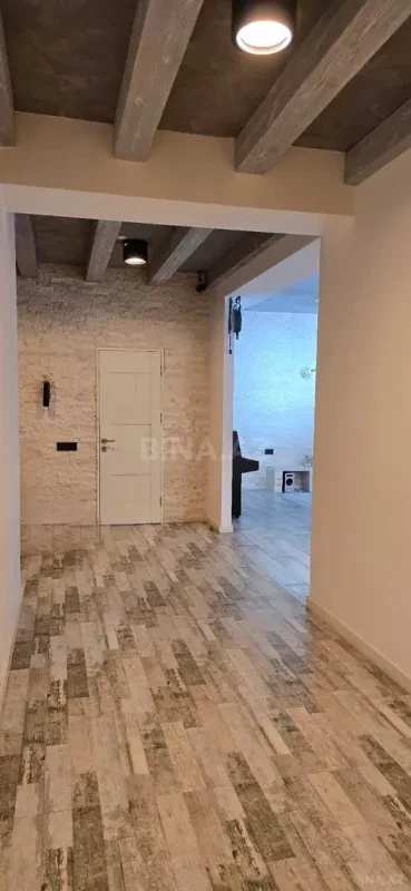 Kirayə verilir 3 otaqlı mənzil 150 m²