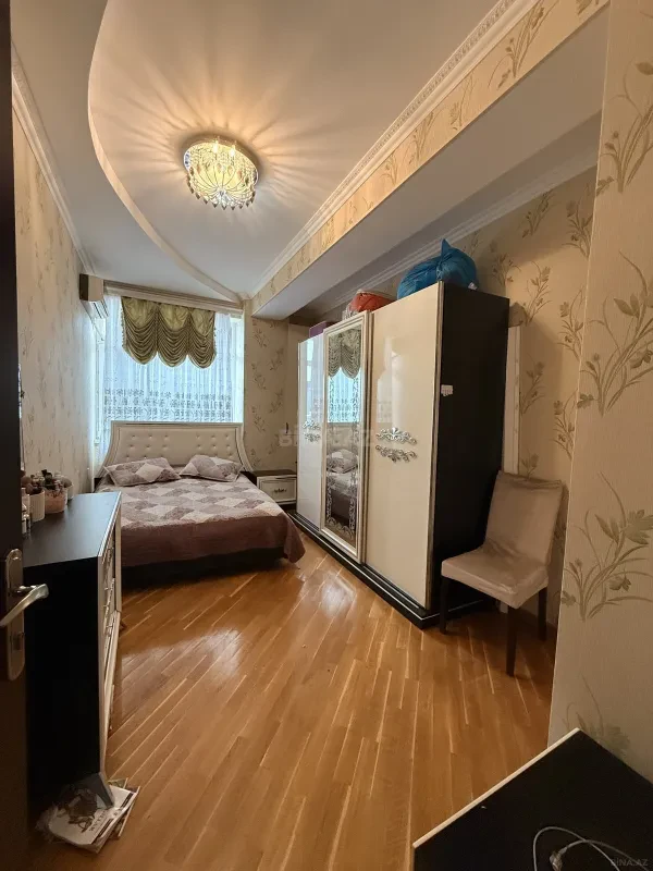 Satılır 3 otaqlı mənzil 100 m²