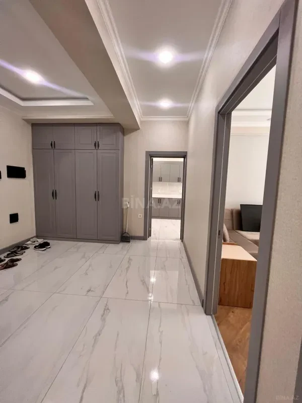 Kirayə verilir 2 otaqlı mənzil 90 m²