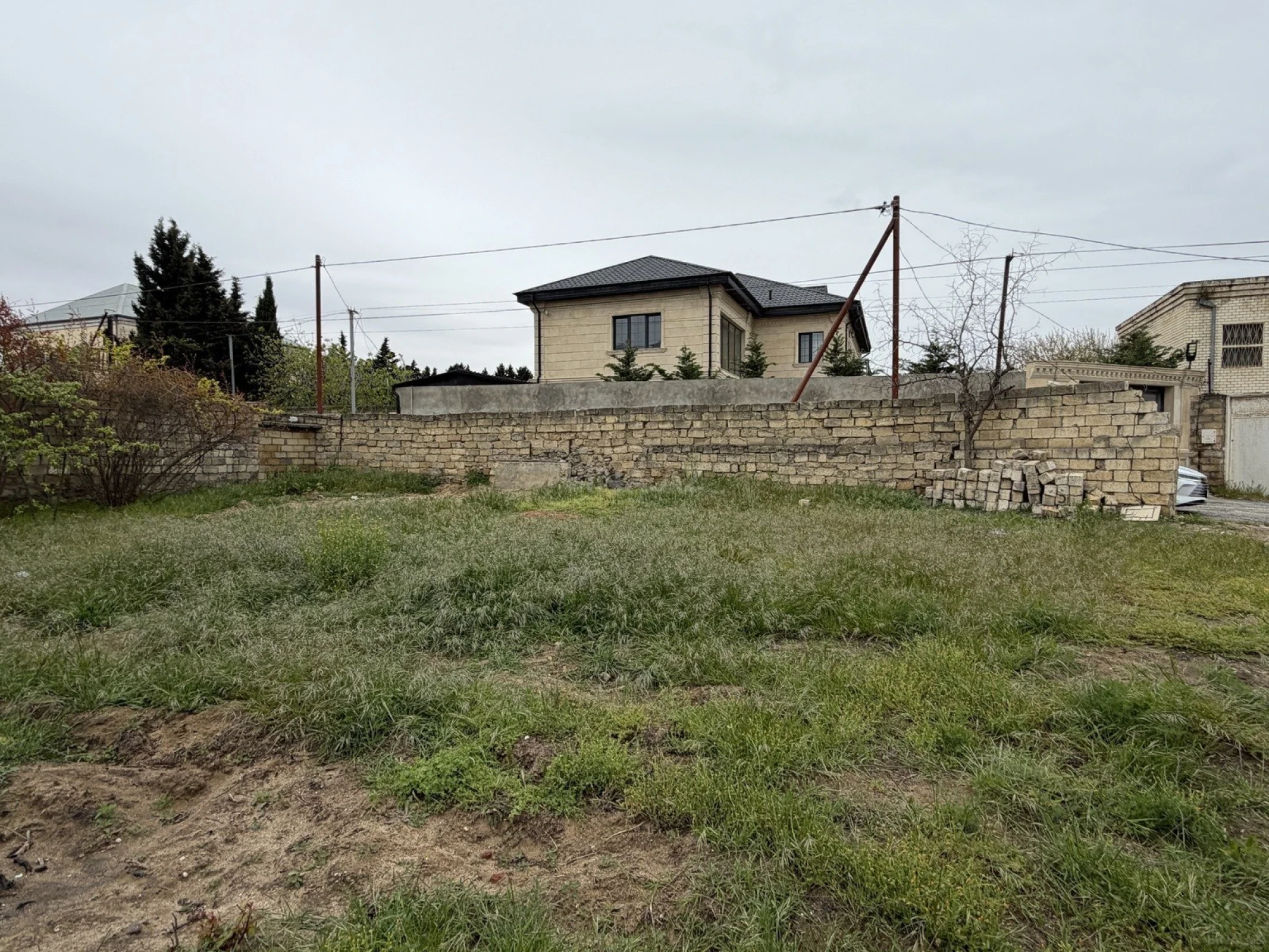Satılır torpaq sahəsi 4 m²
