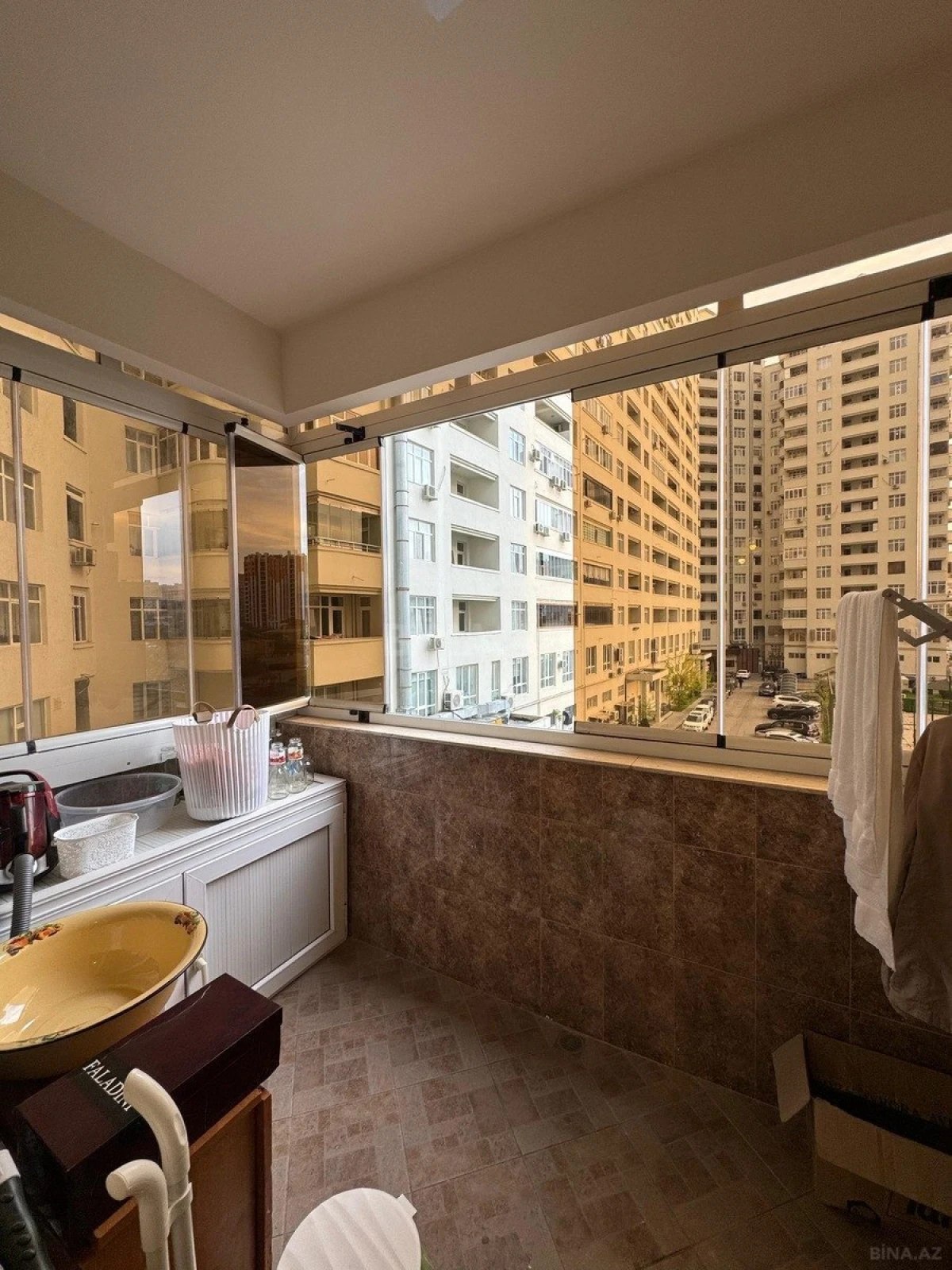 Satılır 4 otaqlı mənzil 150 m²