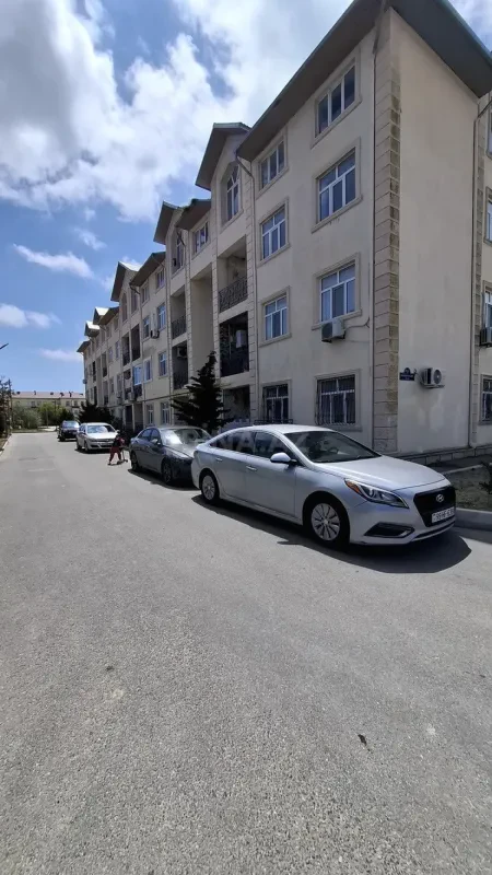Satılır 3 otaqlı mənzil 60 m²