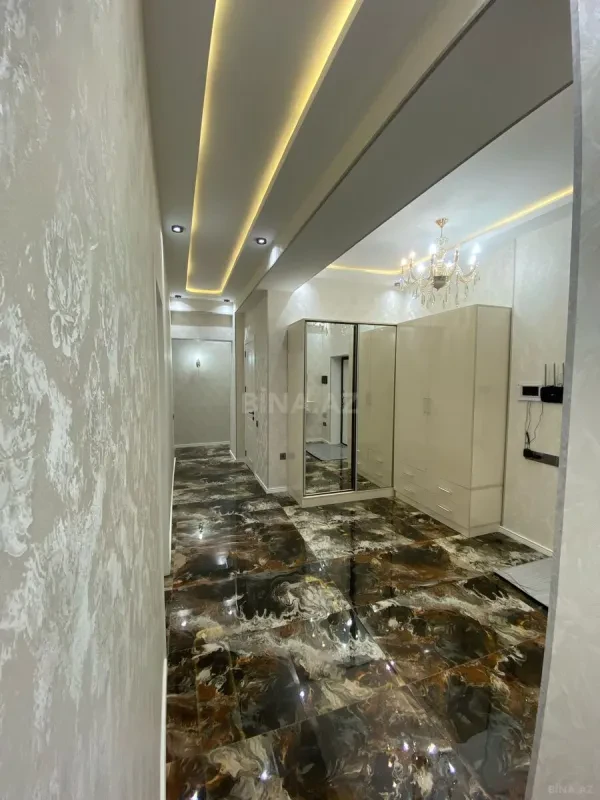 Kirayə verilir 3 otaqlı mənzil 140 m²