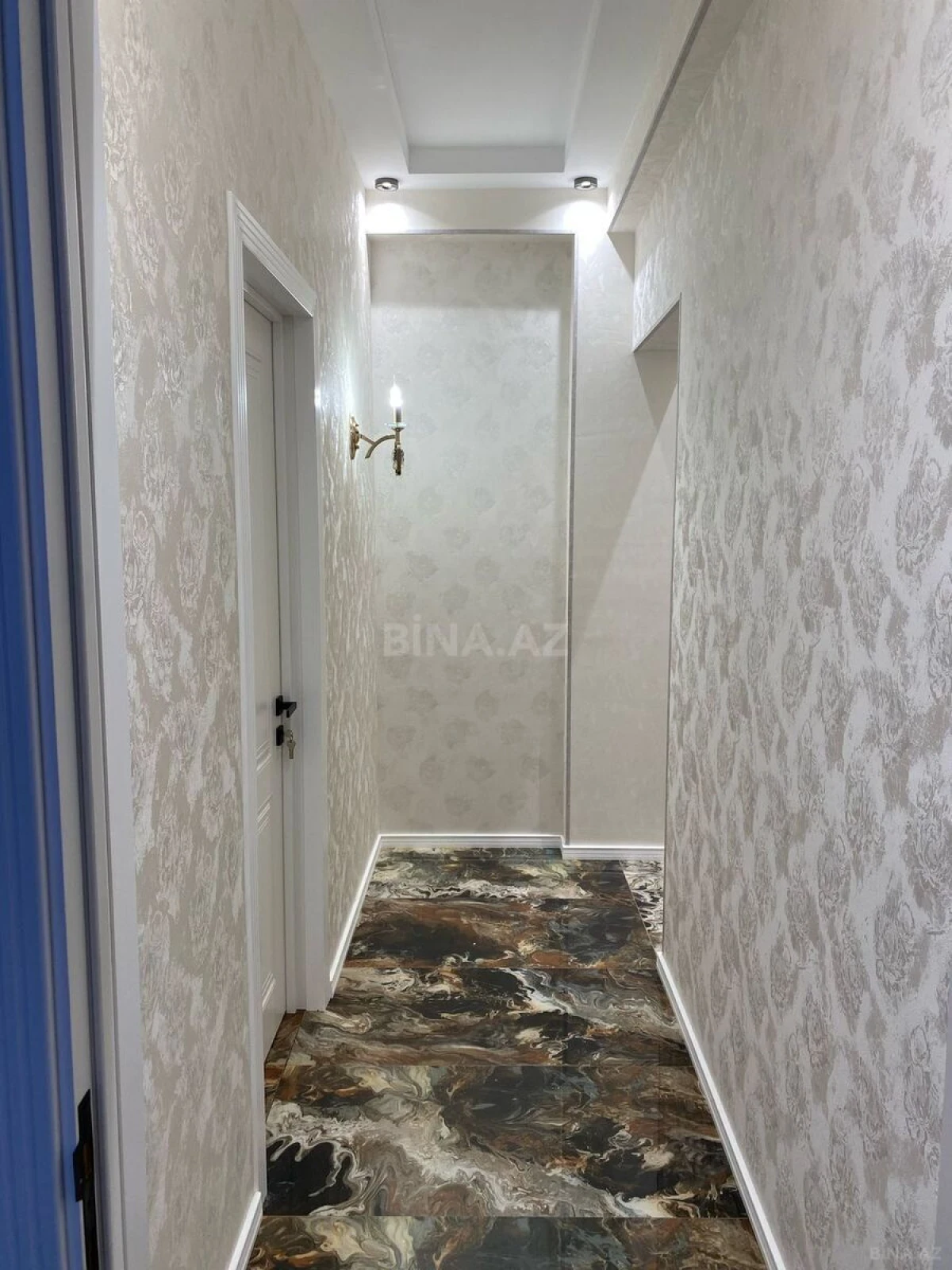 Kirayə verilir 3 otaqlı mənzil 140 m²